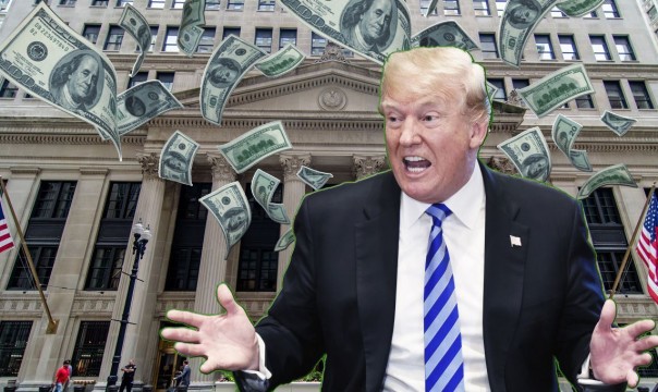 Полный шатдаун: Трамп отказался от Давоса из-за денег