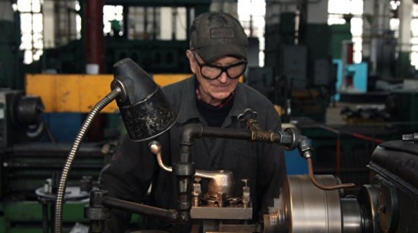 «Трудиться по-новому»: правительство Украины хочет ввести 12-часовой рабочий день