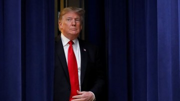 США не могут оставаться мировым полицейским, заявил Трамп