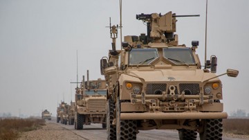 Де Мистура заявил об опасности вывода войск США из Сирии