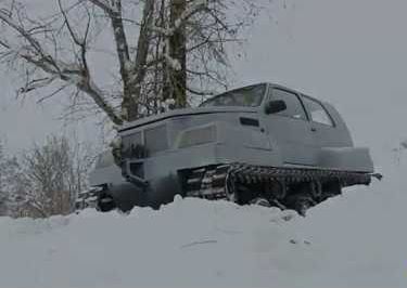 Российский пенсионер соорудил вездеход из "Оки"