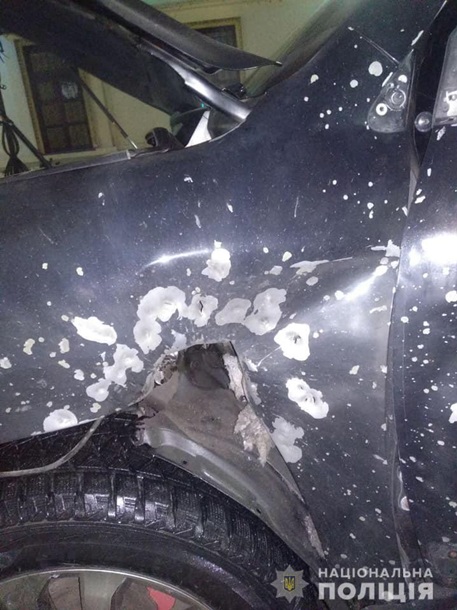 В Днепропетровске неизвестный обстрелял из гранатомета внедорожник Toyоta Land Cruiser