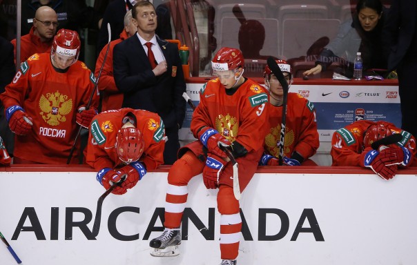 Молодежная сборная России по хоккею проиграла американцам в полуфинале ЧМ