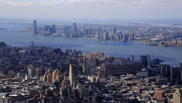 Опрос: рекордное число американцев хочет навсегда уехать из США