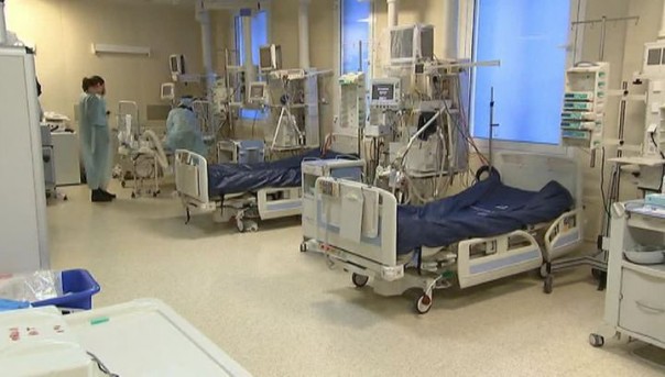 Спасенный из-под завалов в Магнитогорске малыш пришел в сознание