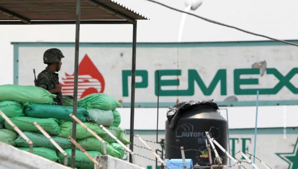 Военные взяли контроль над мексиканскими нефтезаводами Pemex