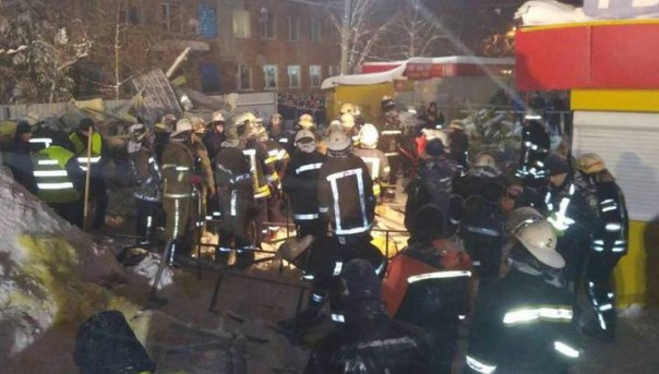 В Харькове обвалилась крыша рынка, есть пострадавшие