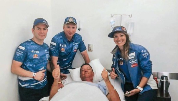 Пострадавший на "Дакаре" зритель оказался поклонником российской команды | Экипаж Мардеева снялся с "Дакара" из-за проблем с грузовиком