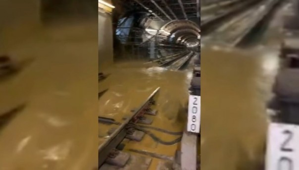 Подтопленный тоннель на станции метро "Окружная" сняли на видео