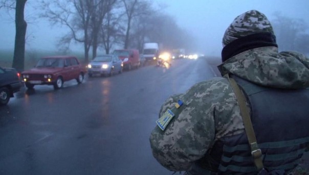 ОБСЕ: на пункте пропуска в Донбассе умер мужчина