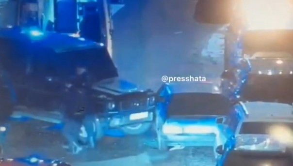 В Москве бизнесмен расстрелял своих похитителей и протаранил их машину