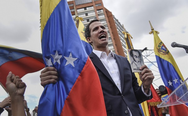 МИД Испании назвал условия признания Гуаидо президентом Венесуэлы