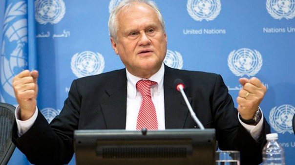 Порошенко посоветовал спецпредставителю ОБСЕ почитать минские соглашения