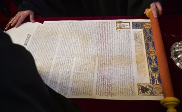 Томос в ближайшие дни должны вернуть в Стамбул: не хватает некоторых подписей