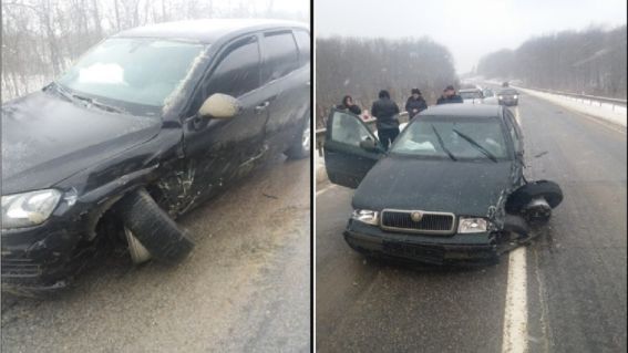 "Я в безопасности". Кортеж Додона протаранил автомобиль
