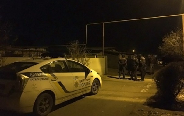 В Днепропетровске произошла стрельба: двое пострадавших | В Николаеве наркоман пытался подорвать многоэтажку