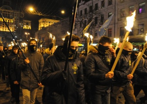 Первый УкроРейх. Националисты в Киеве устроили фекальное шествие