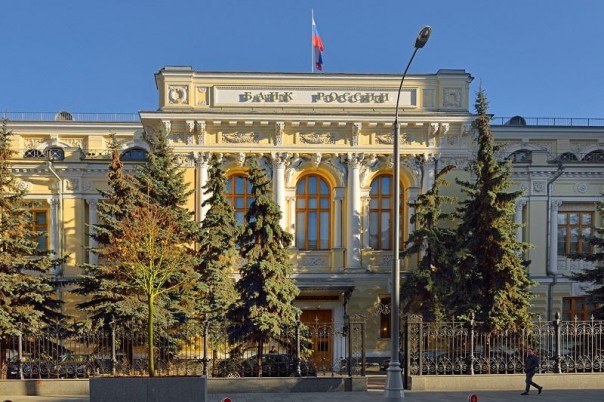 ЦБ планирует ужесточить контроль над торговлей бензина в России