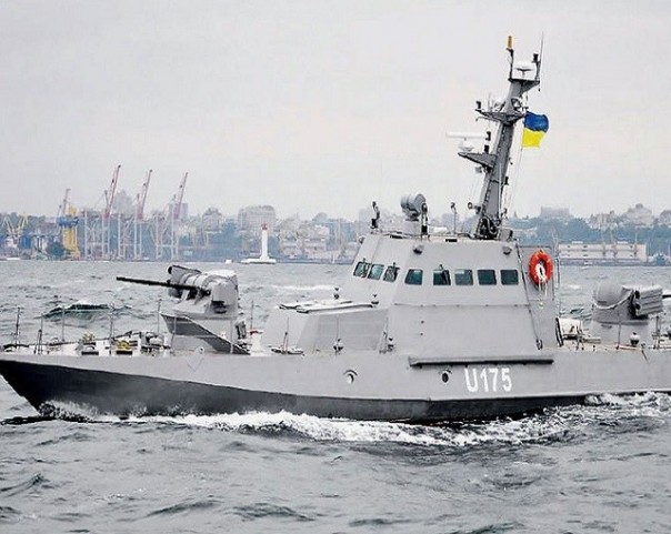 Адмирал Комоедов: Если на украинских катерах будут морские пехотинцы – ничего, попрыгают в воду