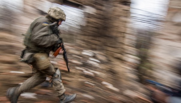 В ЛНР задержан украинский диверсант | Опровержение украинского фейка об обстреле Золотого Народной Милицией ЛНР