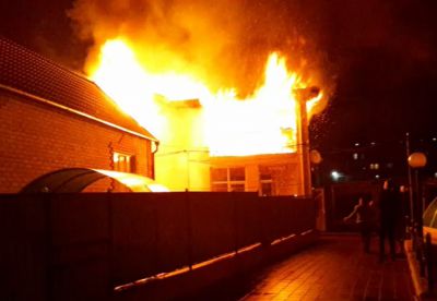 «Ужас, что творится: все в дыму, крики, сирены...»: в Новороссийске горит жилой