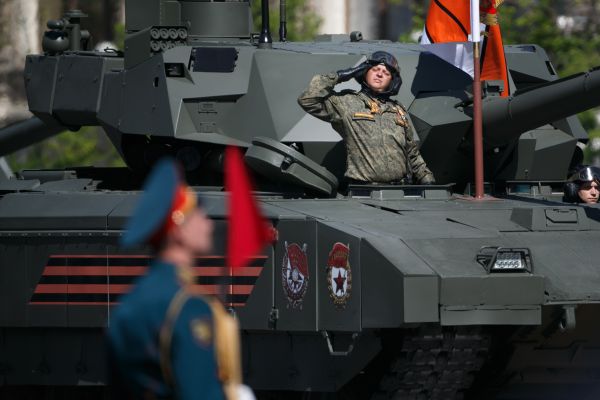 Спор между критиками и охранителями о государственном благе