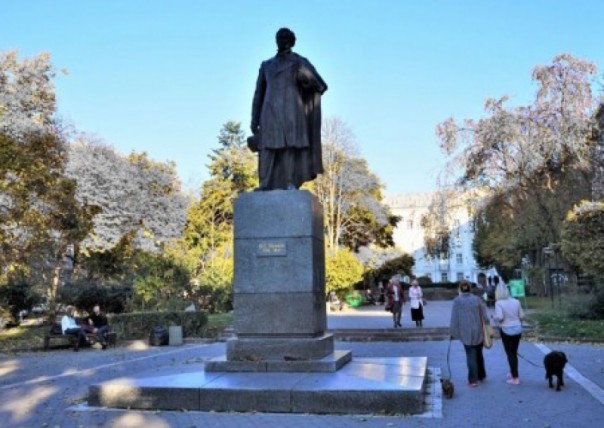 Жители Тернополя об инициативе сноса памятника Пушкину: «За то что он не нацик»?