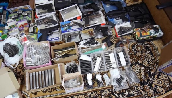 ФСБ накрыла банду подпольных оружейников