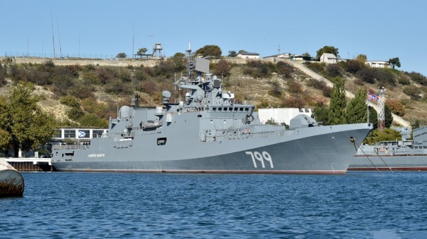 "Адмирал Григорович" провел специальные учения в акватории Черного моря