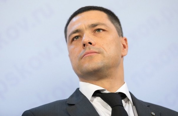 Псковский губернатор поручил создать комиссию, чтобы разобраться с травлей 12-летней девочки, написавшей письмо Путину