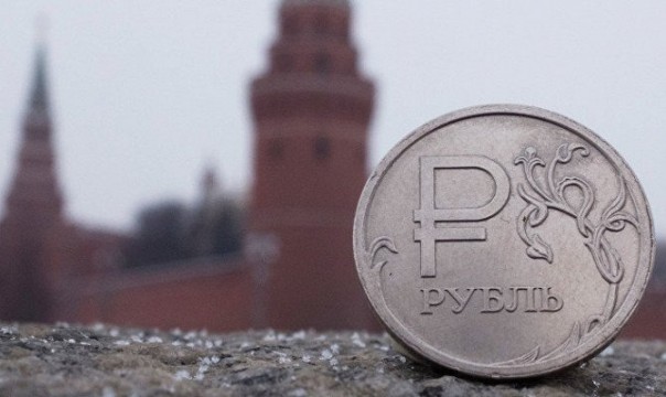 Кто и сколько должен России