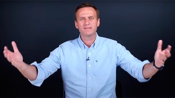 Навальный привлек к своей несуразной деятельности очередного неадеквата
