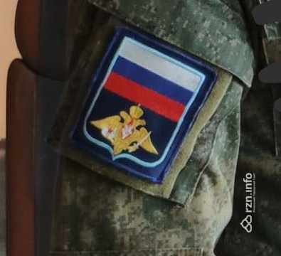 [Опровергнуто] Рязанские курсанты-десантники провели акцию у монумента Маргелову и оставили там свои погоны