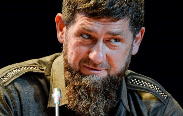 Кадыров поздравил Зеленского и пообещал помощь России