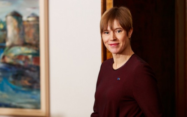 Президент Эстонии Кальюлайд просит встречи с Путиным