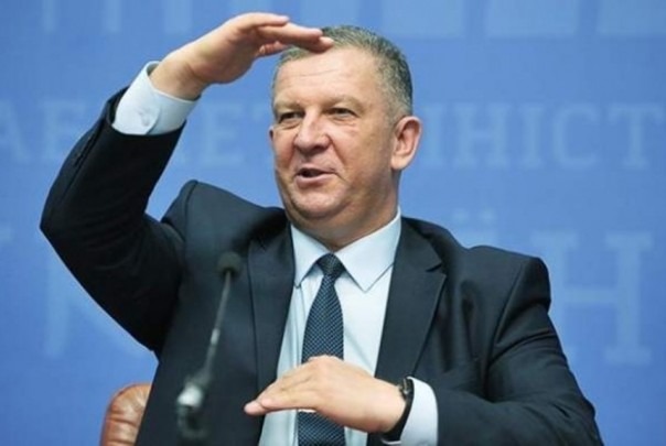 У Гройсмана хотят обязать взрослых украинцев платить алименты своим престарелым родителям