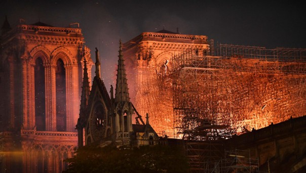Нотр-Дам снова поднимется, хотя прежним не будет: во что обойдется восстановление