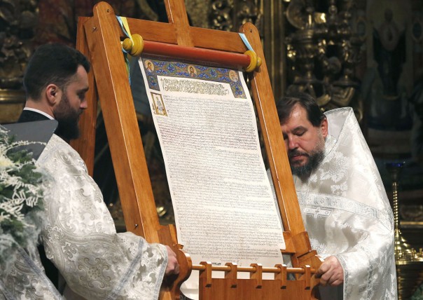 "Томос могут отнять". Церковная проблема Зеленского