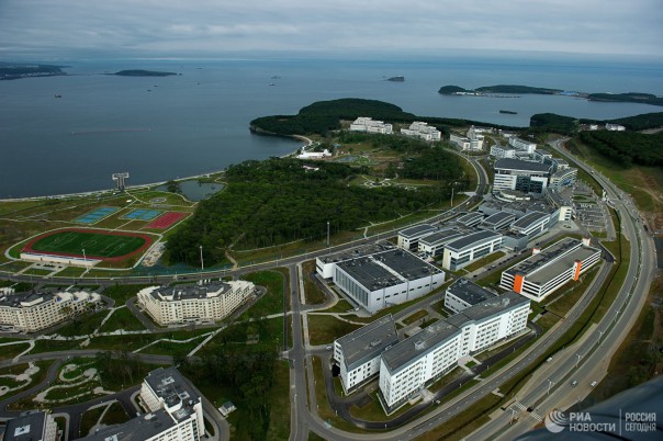 Путин прибыл во Владивосток на встречу с Ким Чен Ыном