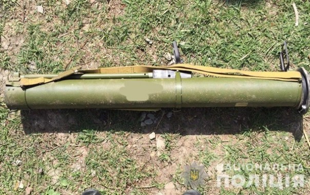 Под Ровно экс-правосек выстрелил из РПГ и остался без пальцев