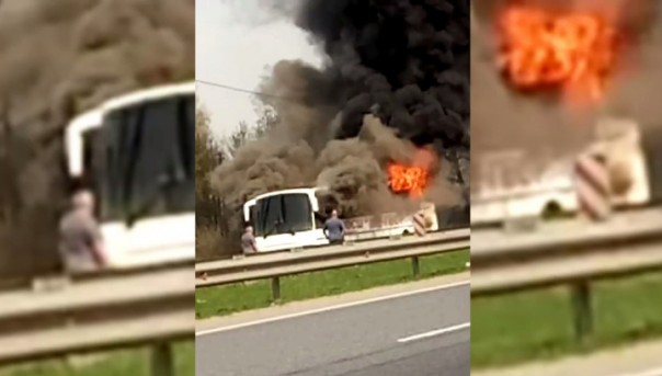Перевозивший юных футболистов автобус сгорел в Подмосковье