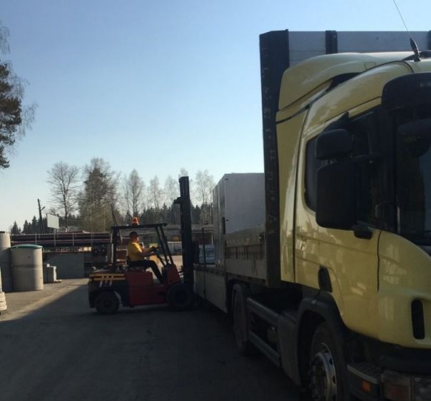 Доставка газобетона шаландой
