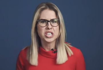 Упоротая фанатичка Соболь грезит о Думе