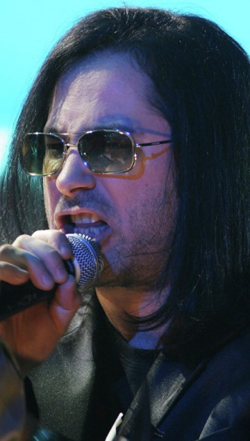 Певец Лебединский призвал Россию "поклониться" Украине