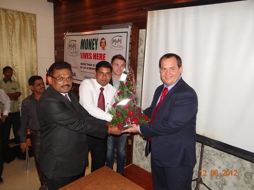 Вокруг сбора помощи воюющему Донбассу разгорелся коррупционный скандал