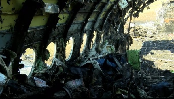 СКР опубликовал видео из салона сгоревшего в Шереметьево самолёта | Глава Минтранса — об авиакатастрофе в Шереметьево