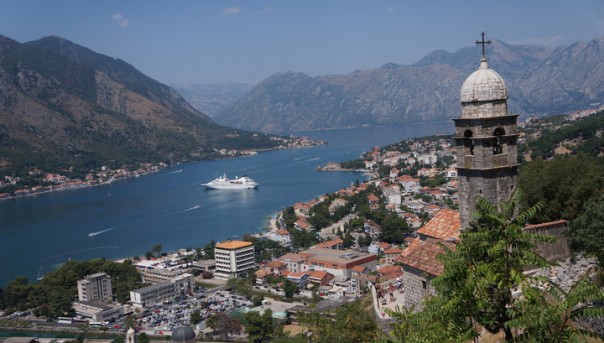 В Черногории двое россиян получили тюремные сроки по делу о госперевороте