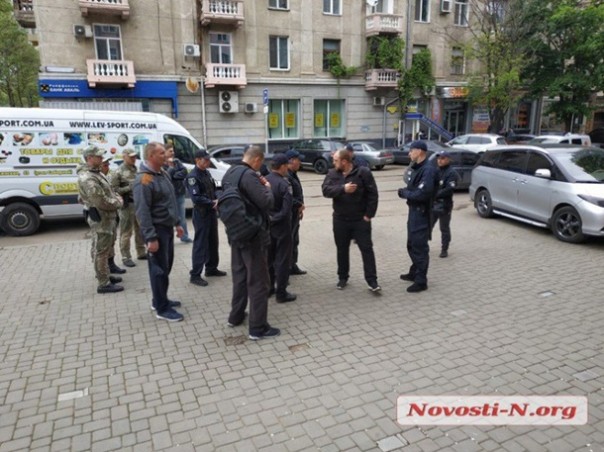 В участников акции "Бессмертный полк" в Николаеве пытались кинуть гранату