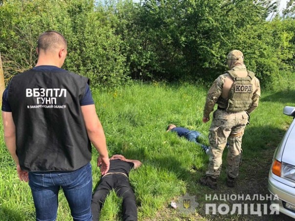 На Закарпатье сутенеры пытались вывезти в ЕС украинок |