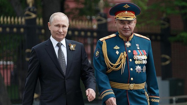 Больше не надевать: гражданские награды уберут с военной формы